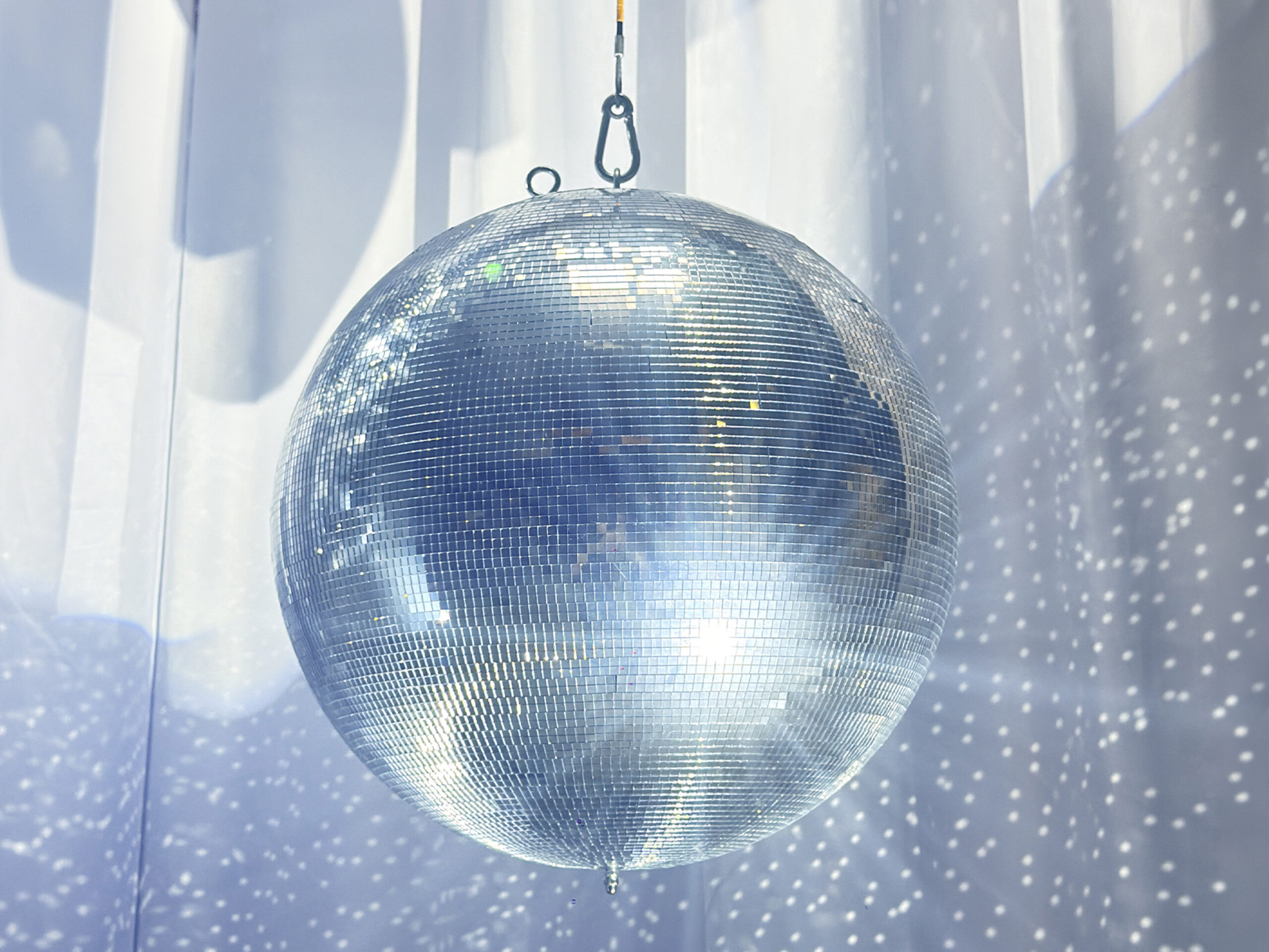 Master Partys Spiegelbol 40cm huren